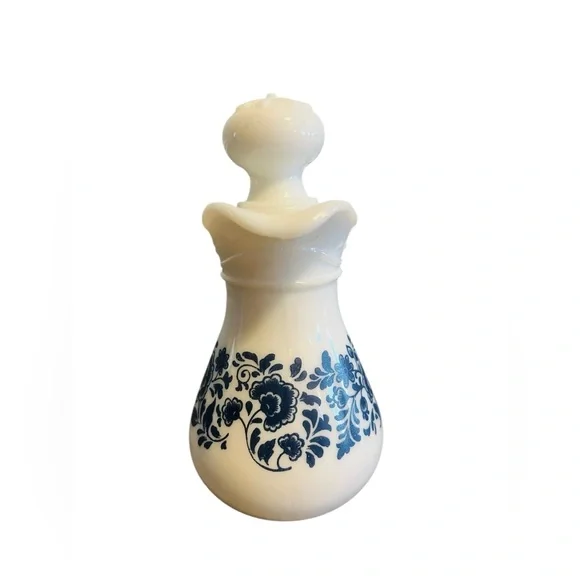 Avon Vintage Delft Floral Milk Glass Vanity Set – Pitcher, Basin & Soap Dish - Picture 10 of 15